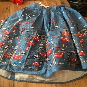 London mini skirt